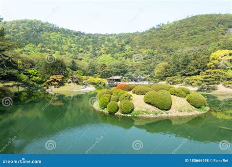  Nagaoka Takakatsu's Landscape of the Four Seasons - A Journey Through Brushstrokes and Whispers of Nature!